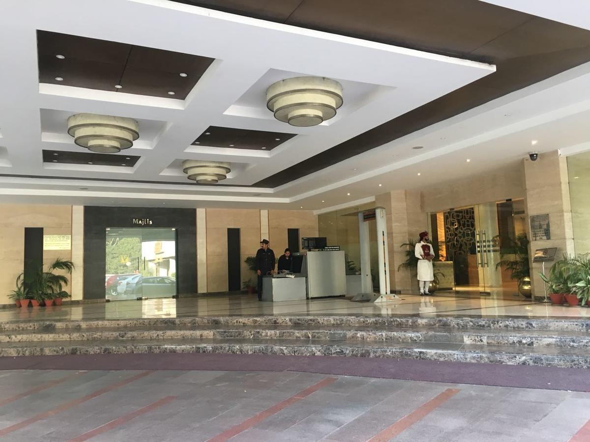 Hotel Shivalikview Chandigarh Luaran gambar