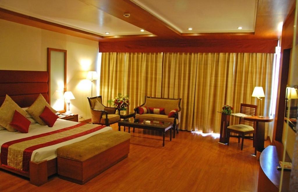 Hotel Shivalikview Chandigarh Luaran gambar